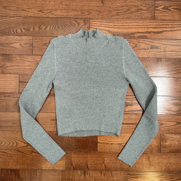 American Eagle Long-Sleeve Ribbed Mock Neck Top - Picture 5 of 6